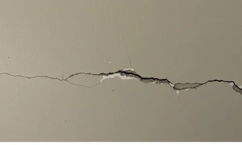 Sydney strata repairs expert fixing wall crack maintenance